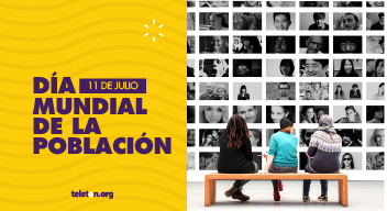 Imagen de tres personas sentadas de espaldas en una banca mirando un muro con fotografías de retratos de diferentes personas. Al lado de la imagen un cuadro amarillo con letras moradas con el texto Día Mundial de la Población 11 de julio.